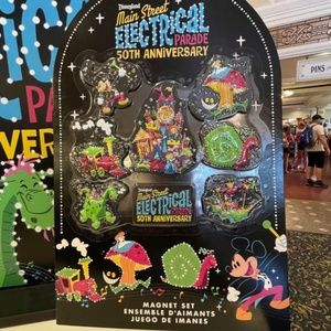 Main Street Electrical Parade Magnet set Disney